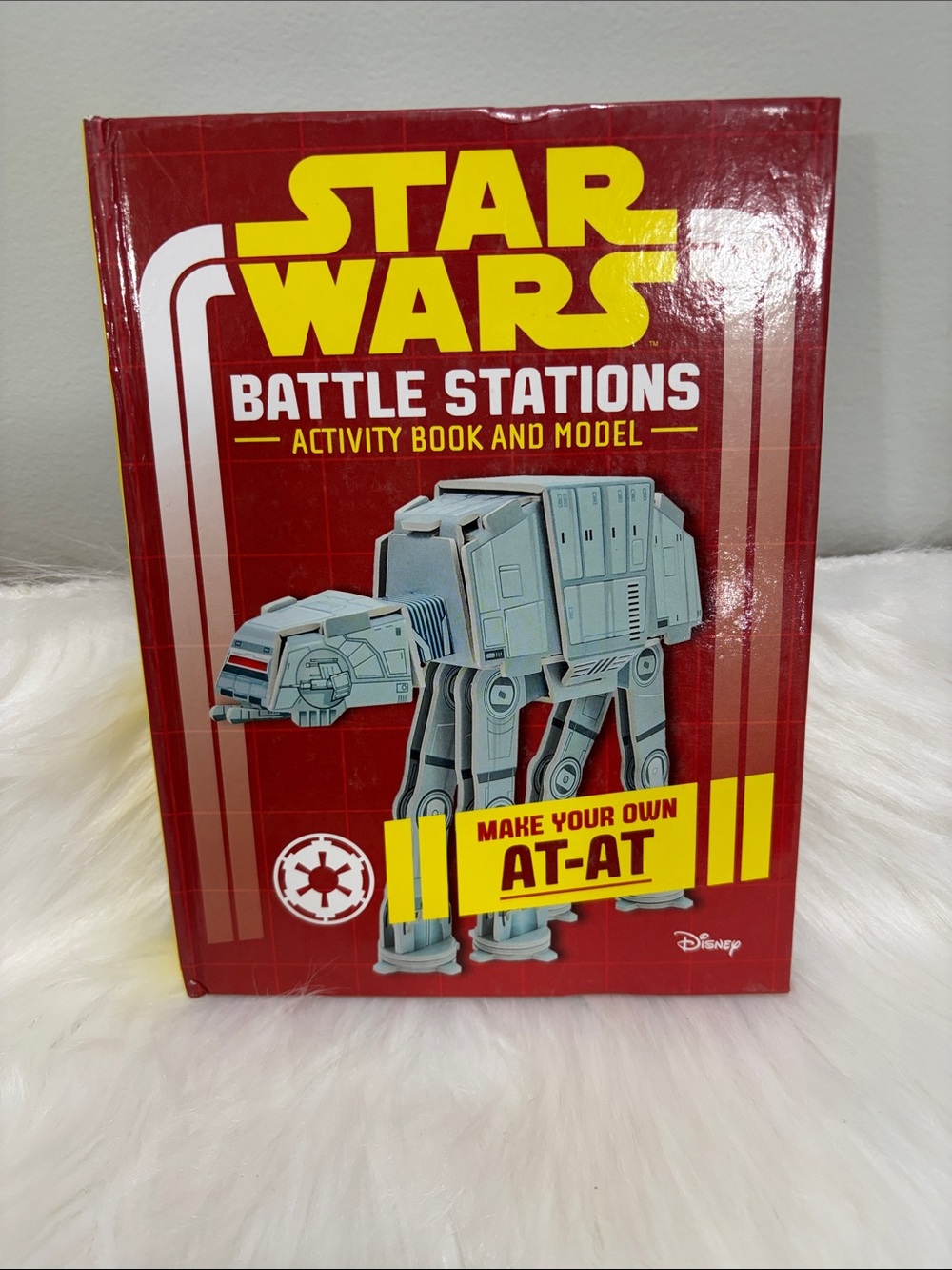 Star Wars Red Battle Stations Activity Book and AT-AT Model - Picture 1 of 4